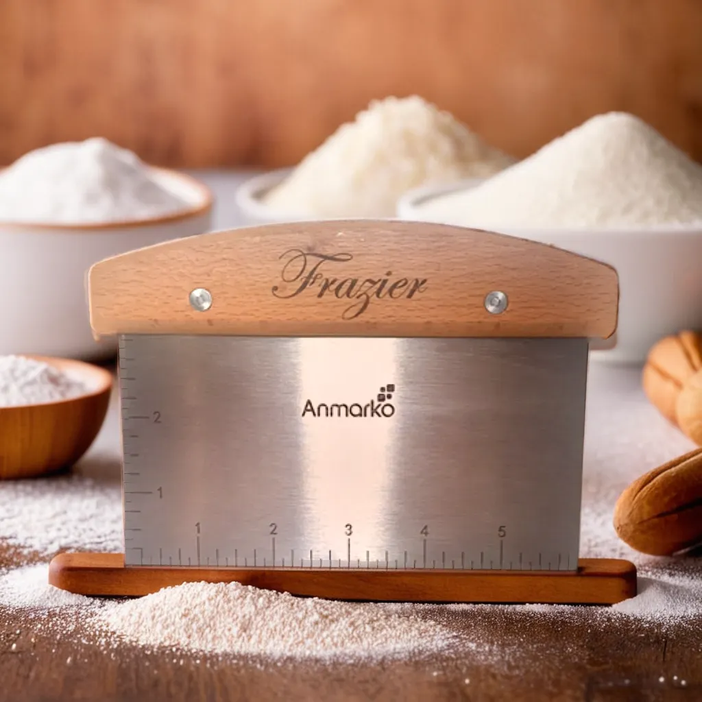 Engraved baking tool for bread and pastry making