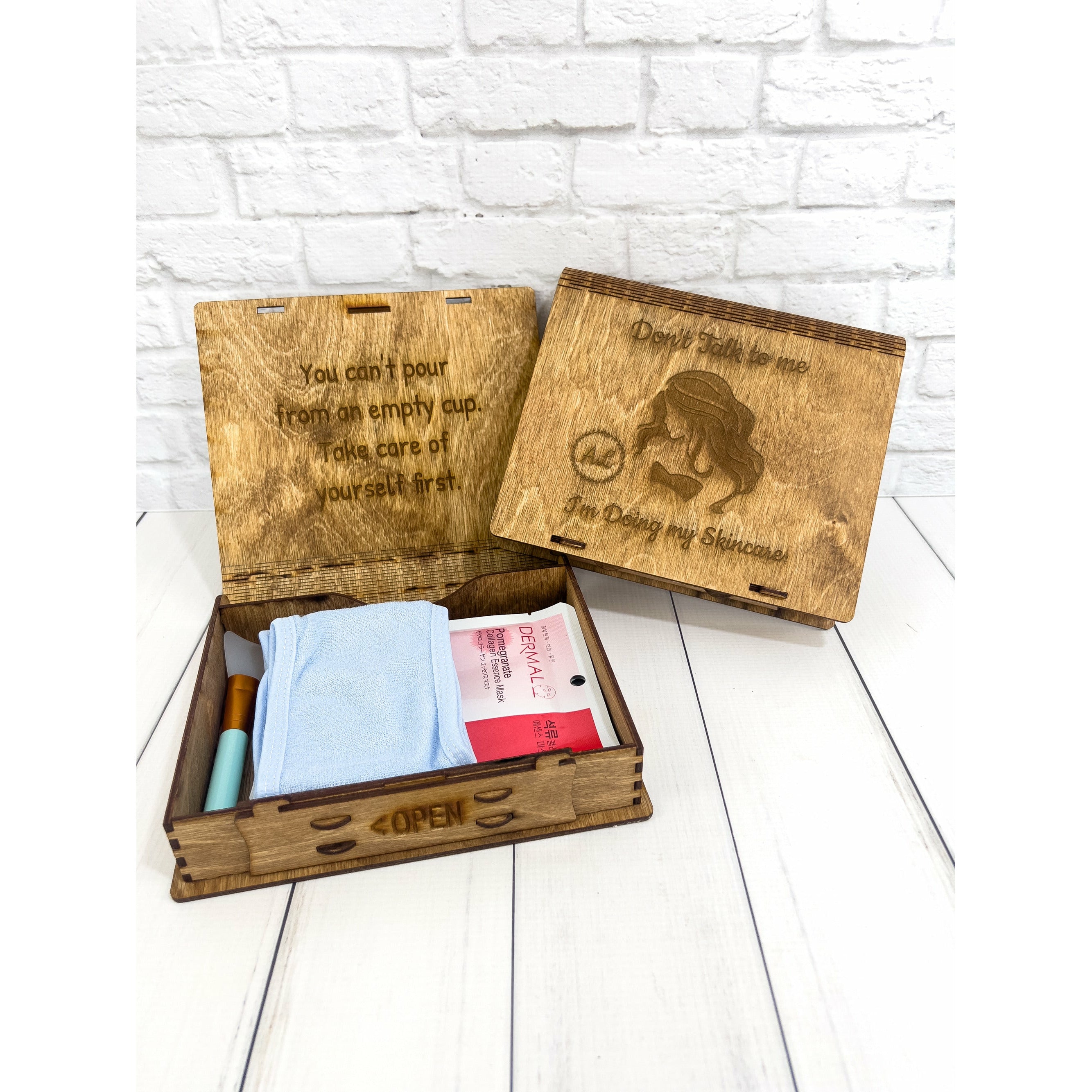 Personalized Beauty Box – Engraved Elegance