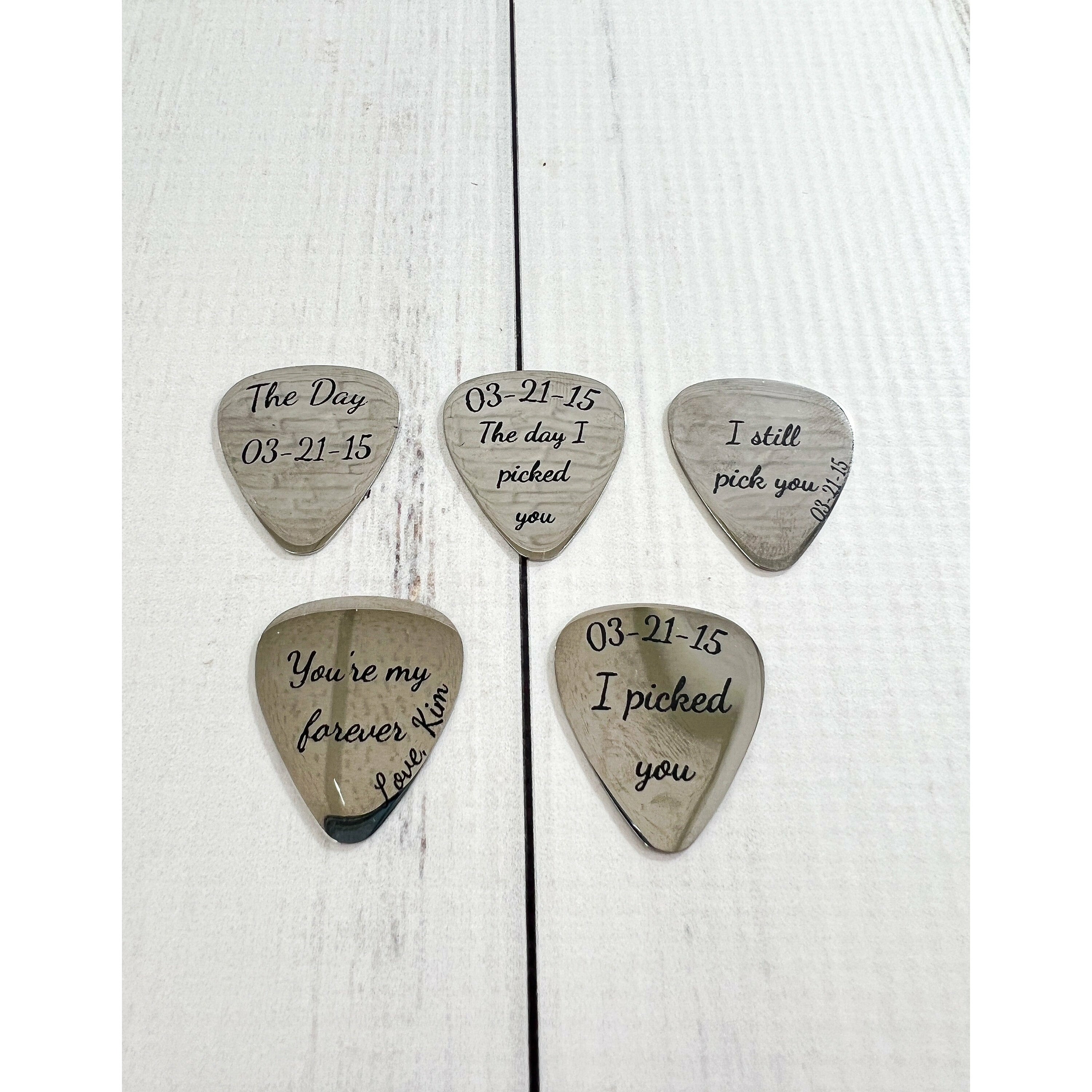 Personalized Guitar Pick w/ Leather Case