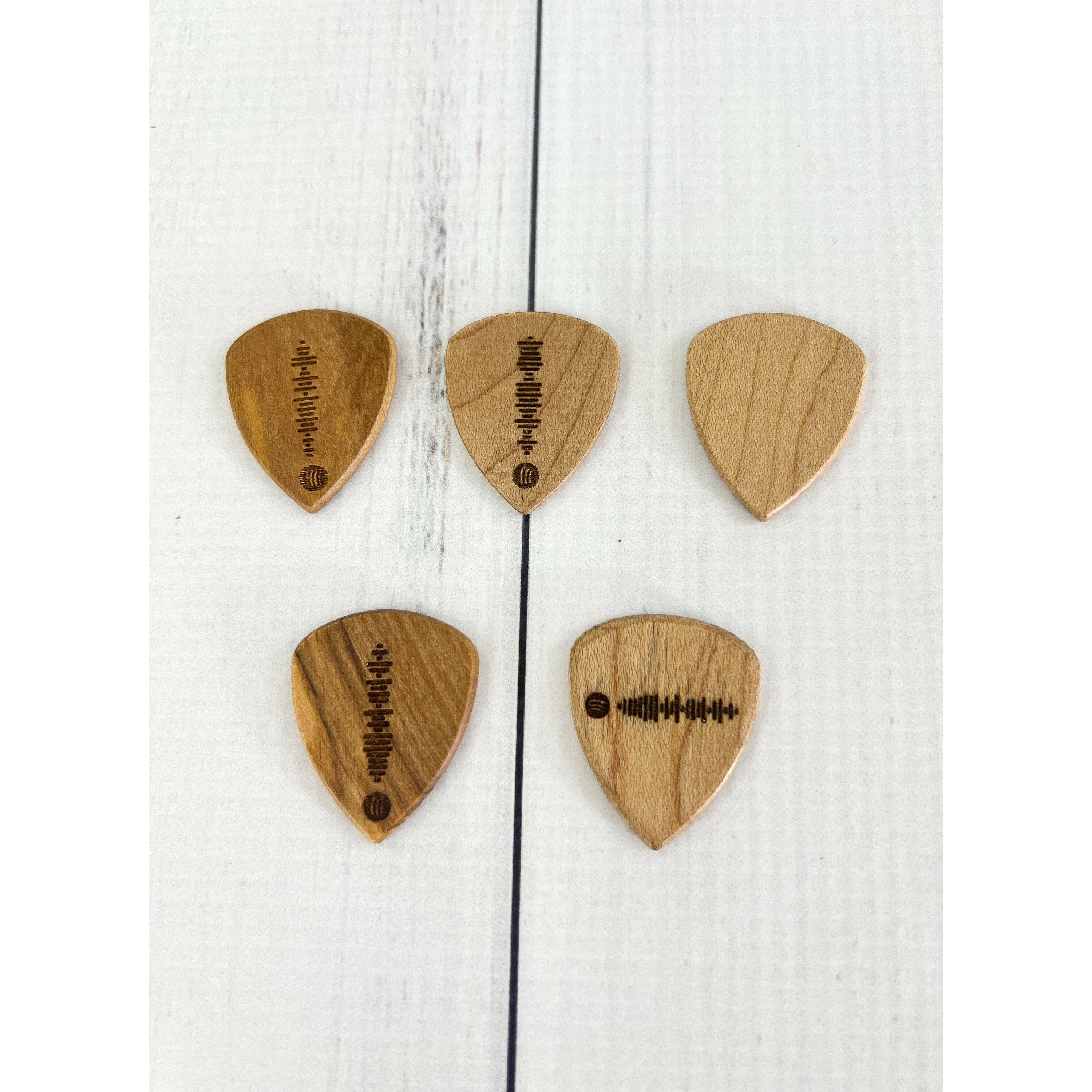 Personalized Guitar Pick Holder Keychain With Custom Wooden Guitar Pick